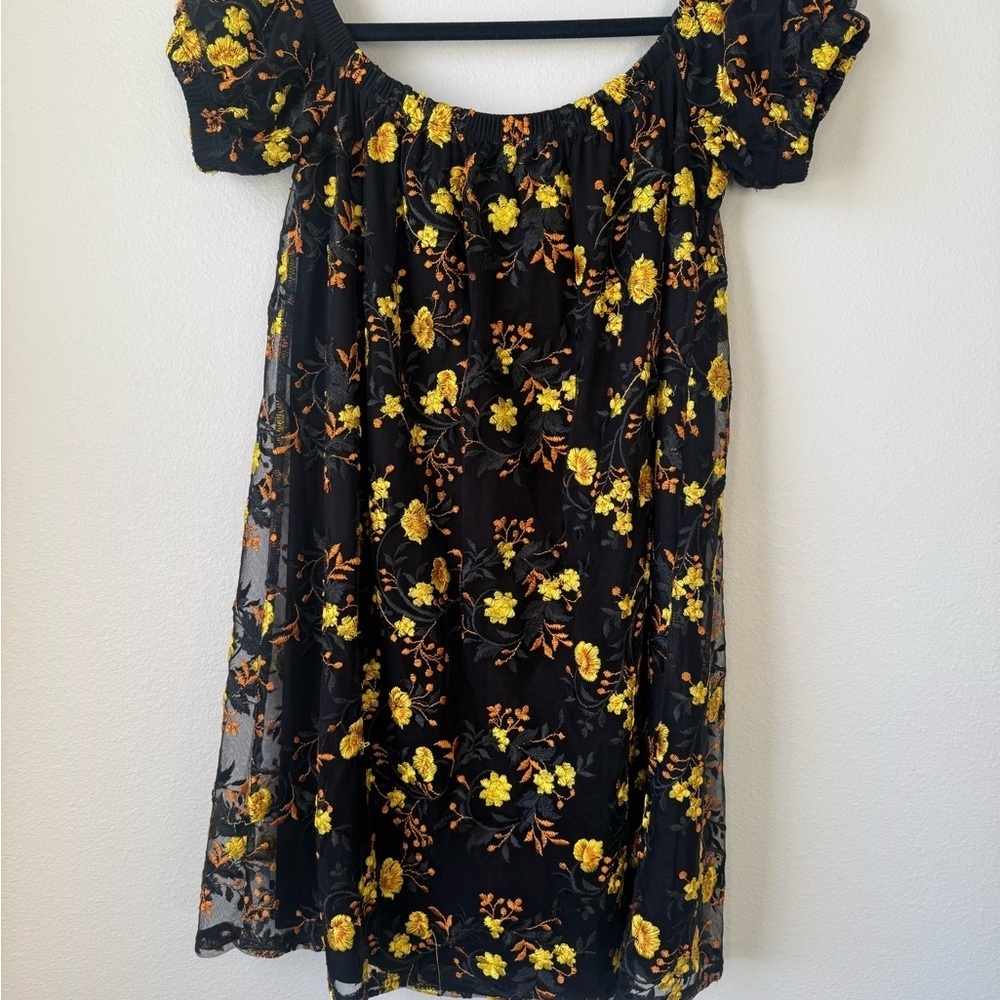Pins & Needles Black Dress with Yellow Floral Pattern - Picture 6 of 6